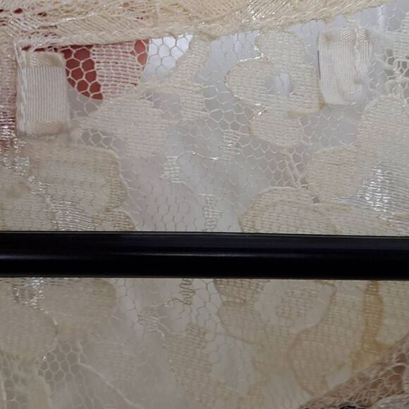 Hazel Boho Embroidered Lace Top - Picture 6 of 7